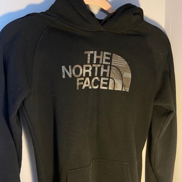The North Face Black Hoodie - Picture 1 of 4